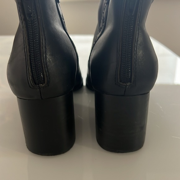 Seyschelles Black Leather embroidered western style booties - Picture 11 of 15